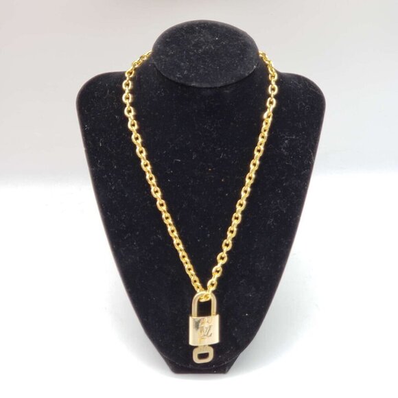 100% Auth Louis Vuitton Lock & Key w/ 18k Gold Plated Chain Necklace - Picture 1 of 9